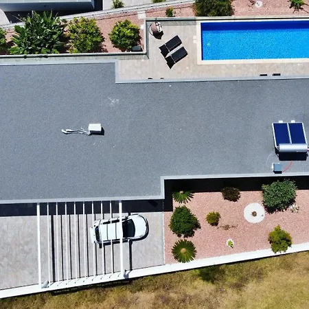 Villa Serenity - Modern With Pool - Prazeres, Madeira Prazeres