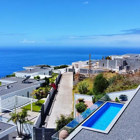 Serenity - Modern With Pool - Prazeres, Madeira Villa *